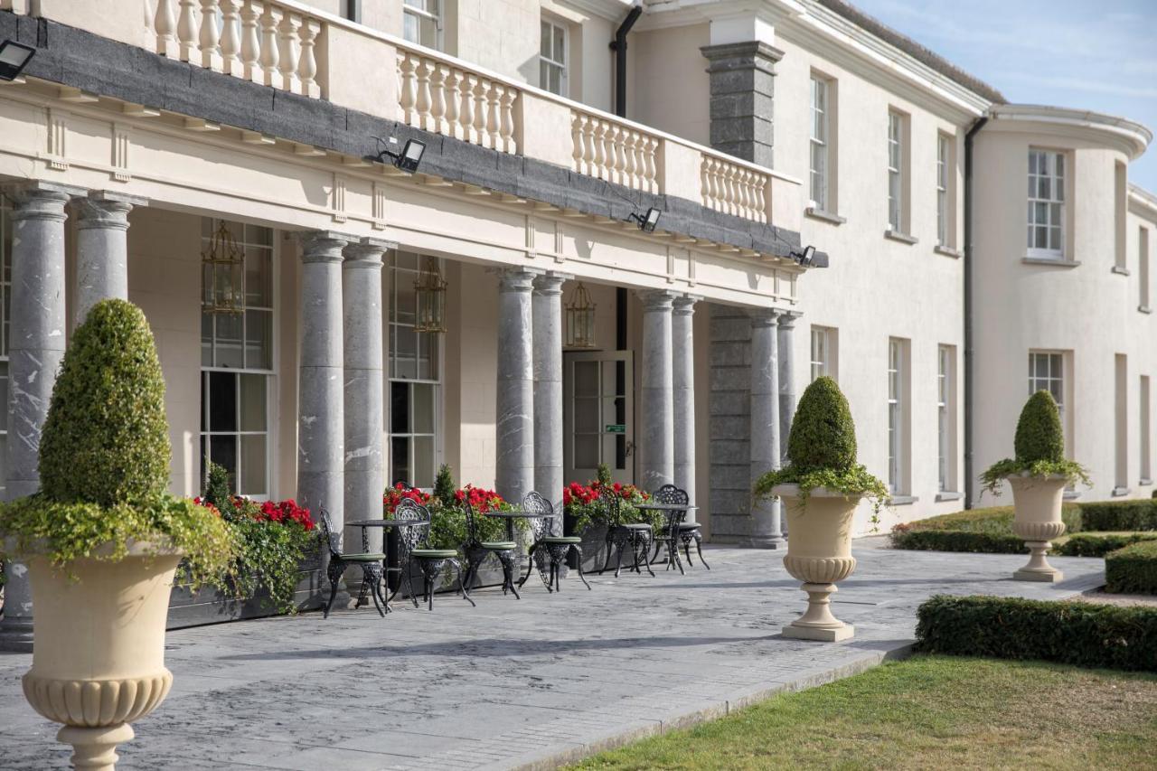 Castlemartyr Resort Hotel ภายนอก รูปภาพ The exterior of the hotel