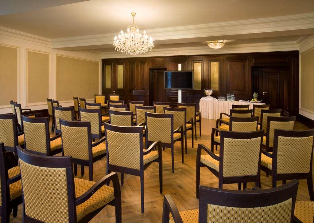 Castlemartyr Resort Hotel สิ่งอำนวยความสะดวก รูปภาพ The meeting room